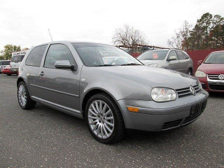 Illustration for article titled ​Heinously Unreliable Used Car Battle of the Week: Early 2000s Hot Hatches